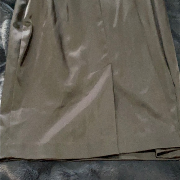 Colour-blocked black and white dress - Picture 7 of 9